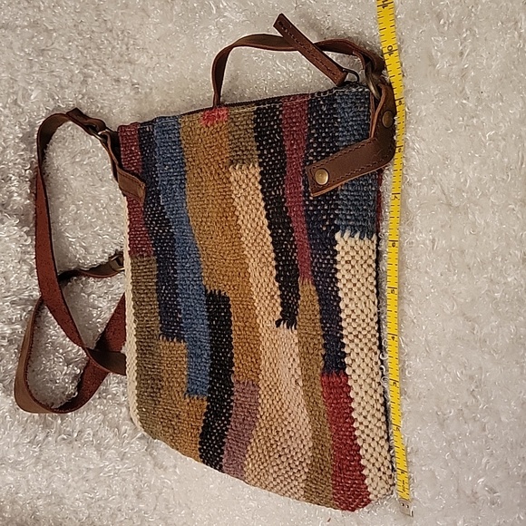 Women's Woven Wool Crossbody Purse - Picture 13 of 13